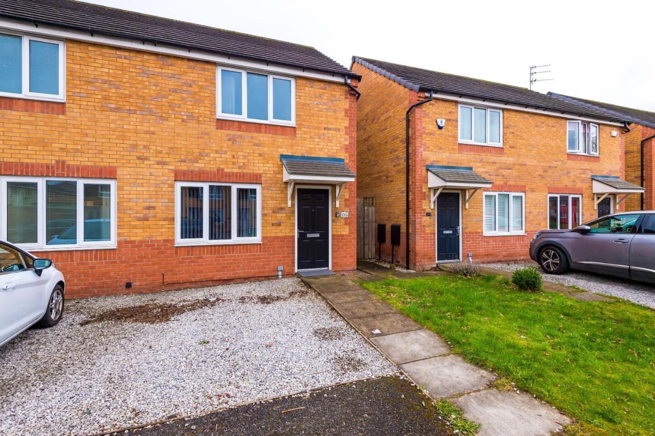 Chic 2 Bed House With Garden & Free Parking Villa Manchester Exterior photo